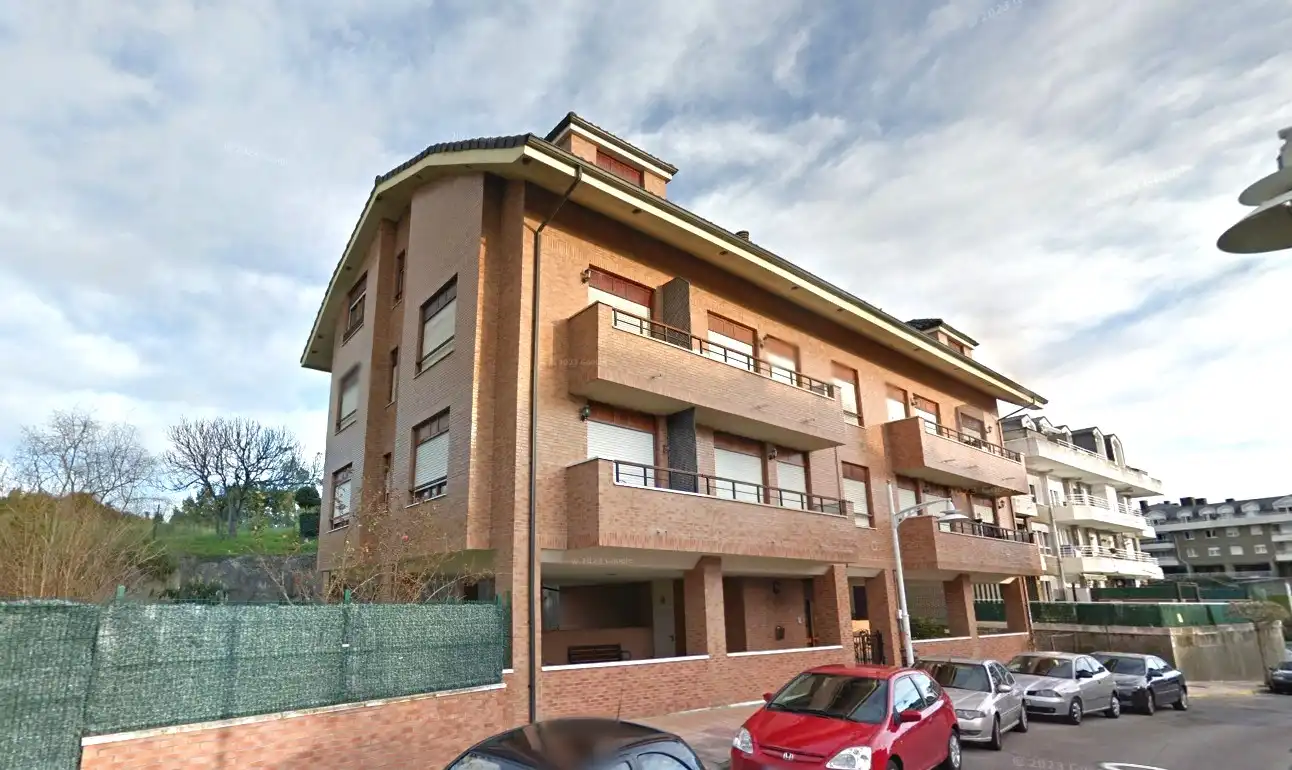 Piso con ascensor en venta en Calle el Hoyo 5
