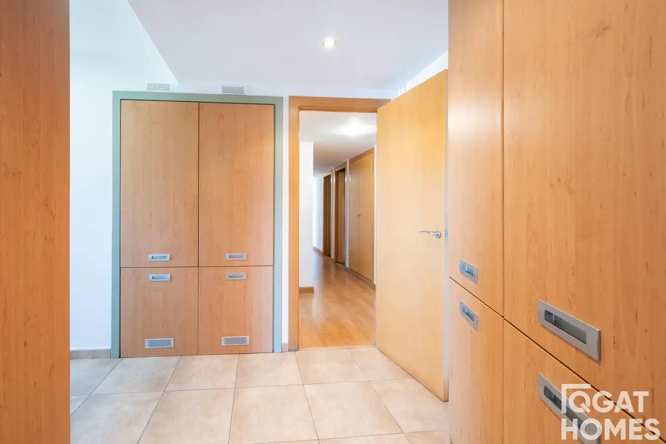 Flat for rent in torrent de la bomba, Centre - Estació