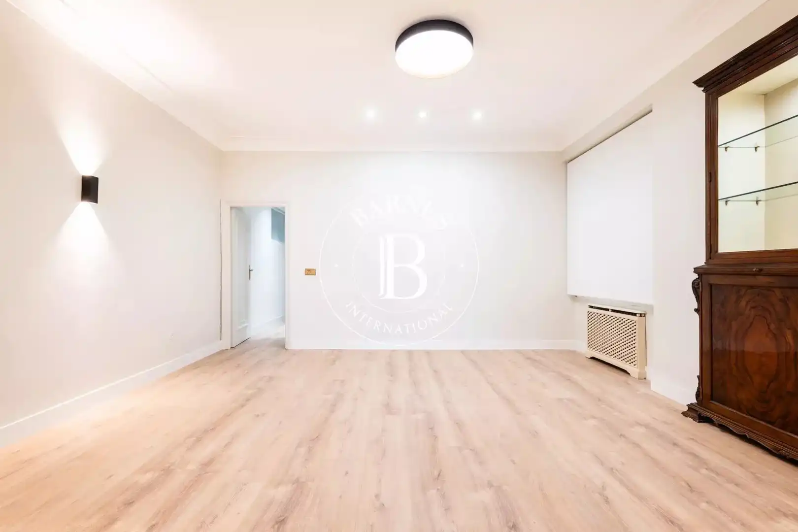 Flat for rent in Madrid  with Air Conditioner, Heating and Storage room