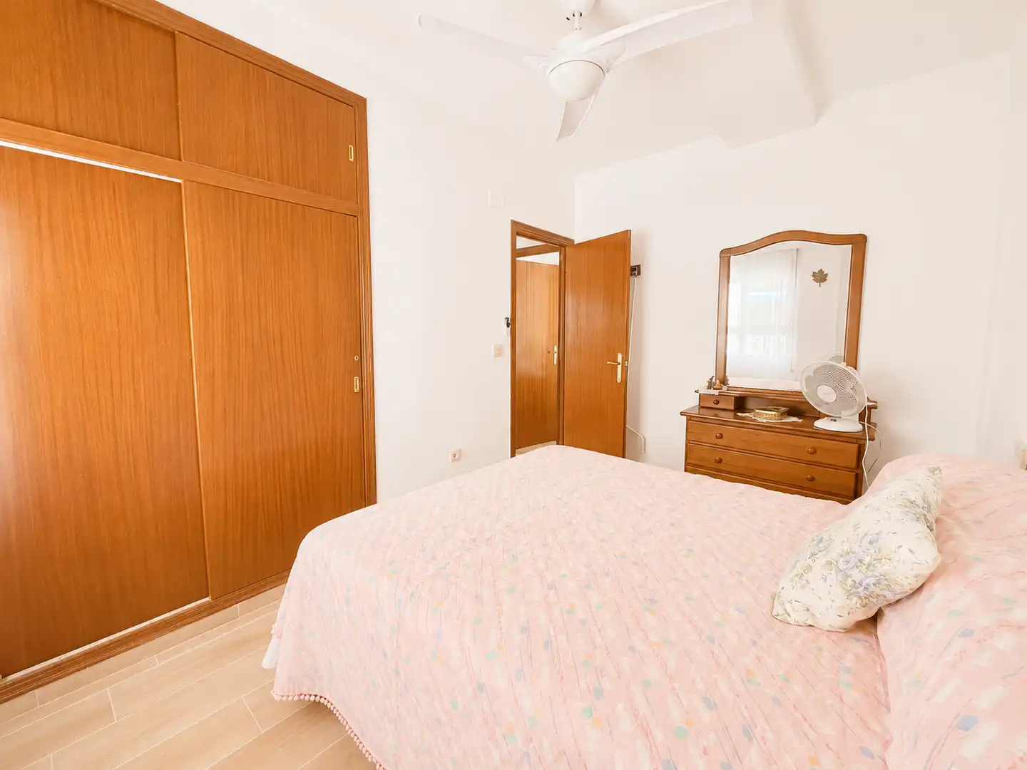 Bedroom of Flat for sale in Torrevieja  with Terrace, Storage room and Furnished