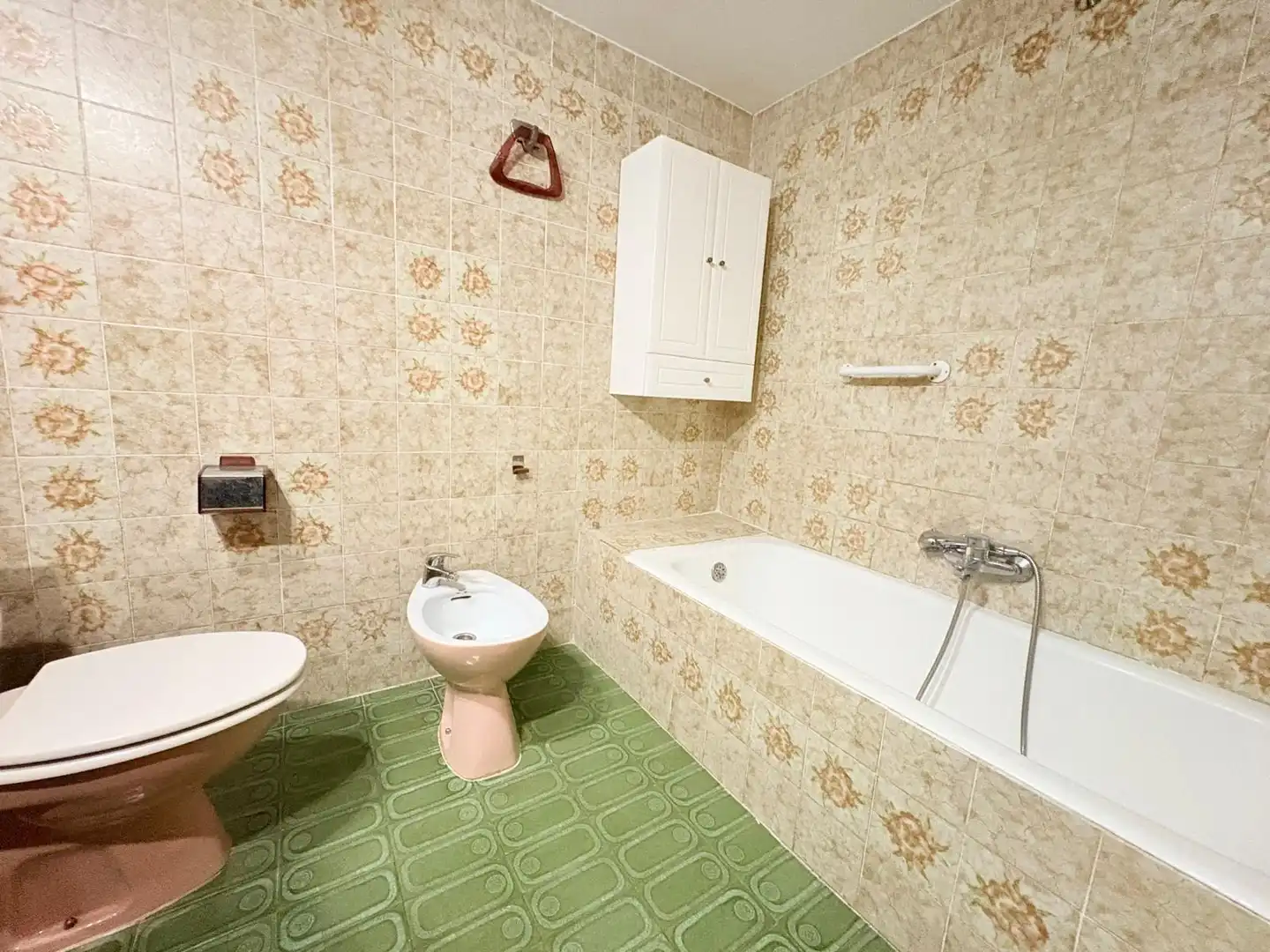 Badezimmer von Wohnung zum Verkauf in Sedaví mit Balkon