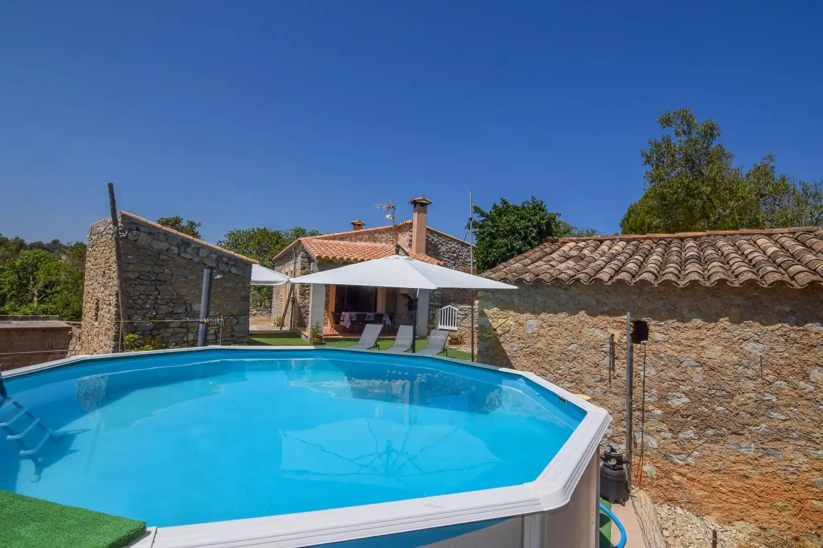 Piscina de Finca rústica de alquiler en Artà con Aire acondicionado, Calefacción y Trastero