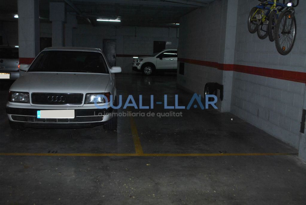 Garage to rent in Comte De Vilardaga, Mas Lluí