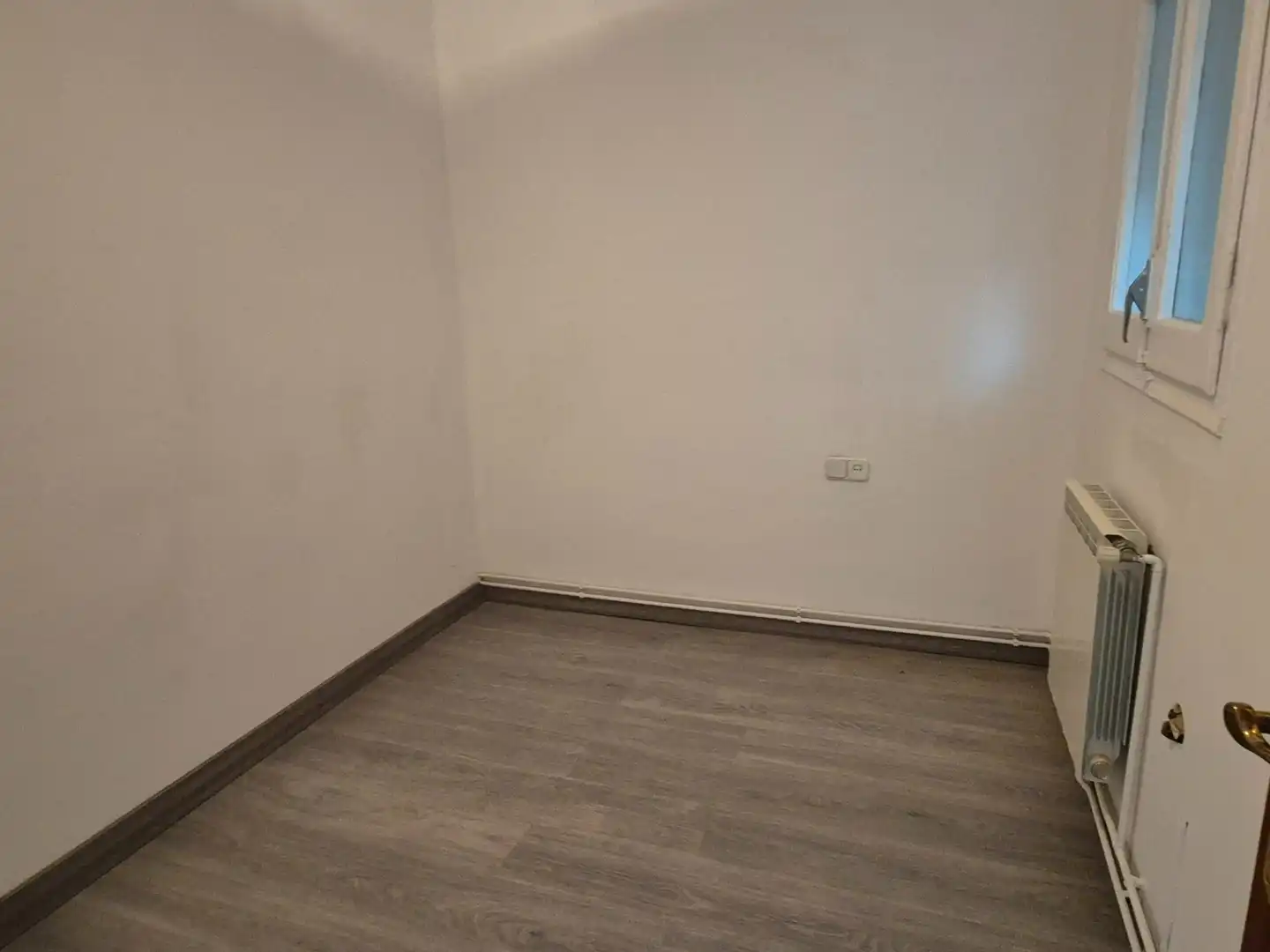 Piso en venta en Manresa con Calefacción, Parquet y Horno