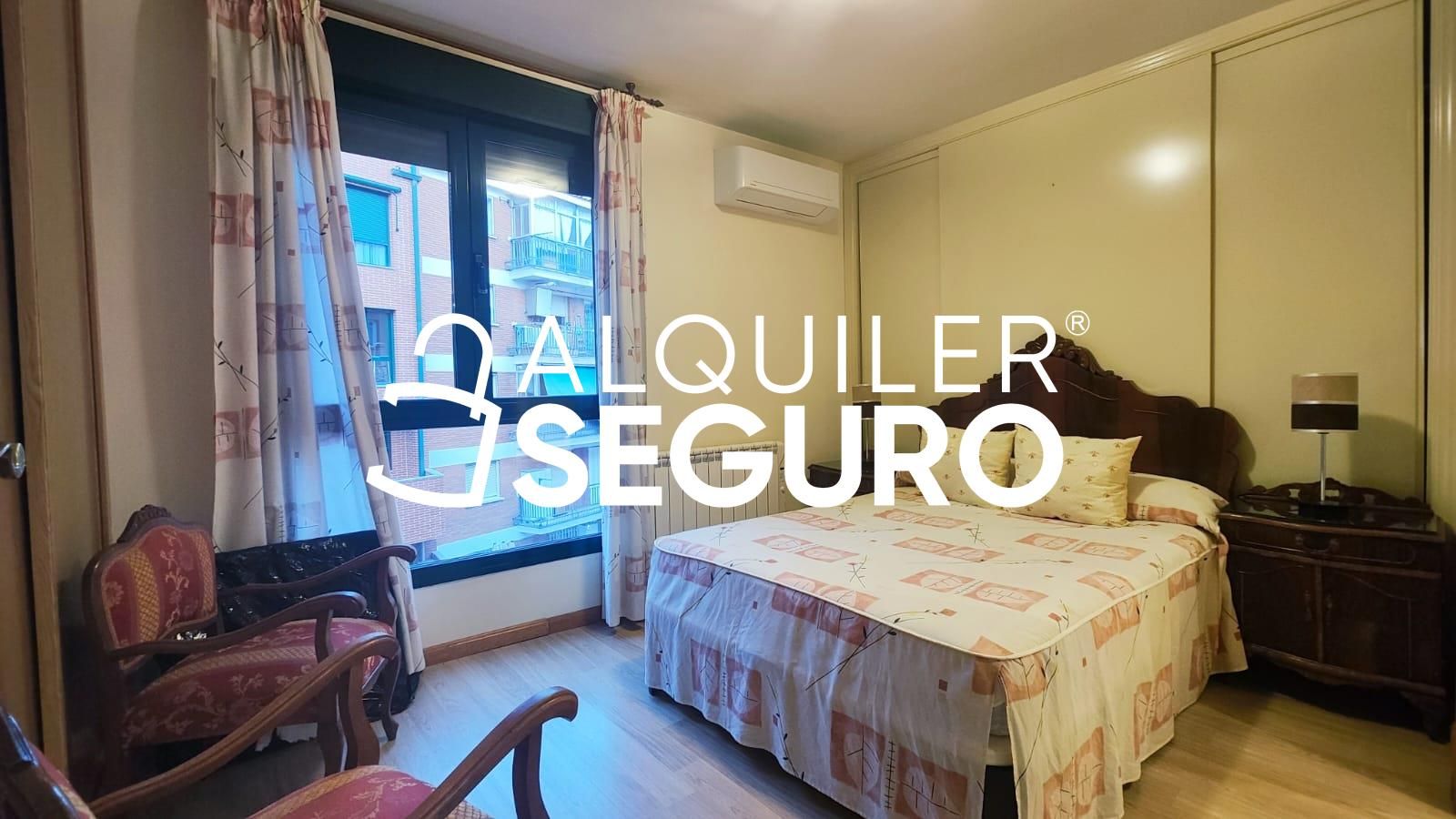 Bedroom of Flat to rent in San Sebastián de los Reyes  with Air Conditioner, Heating and Furnished