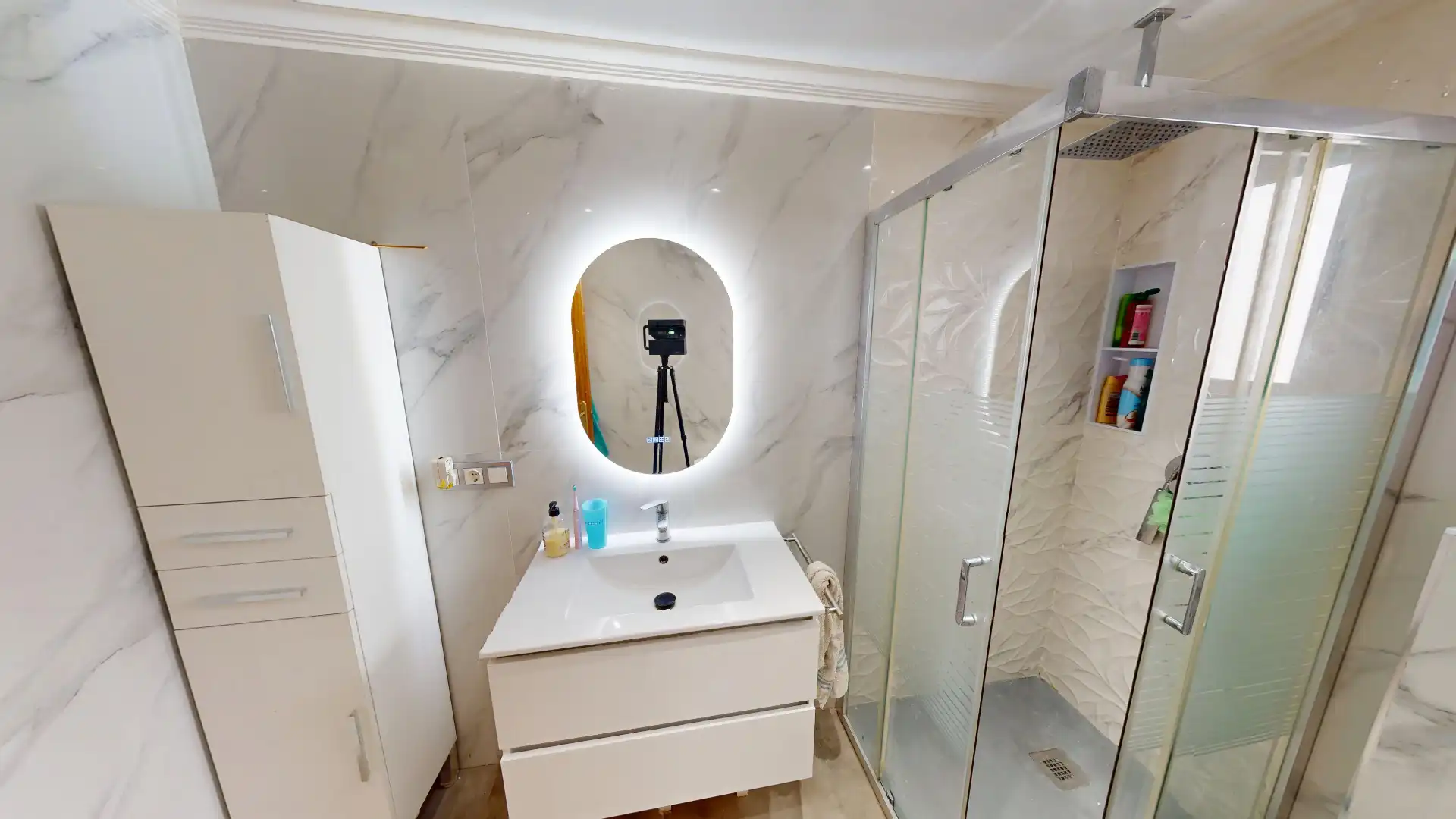Bathroom of Flat for sale in Elche / Elx  with Air Conditioner, Furnished and Balcony