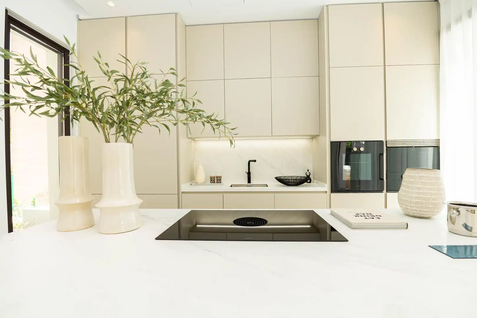 Cocina de Casa o chalet en venta en Marbella con Aire acondicionado, Jardín privado y Terraza