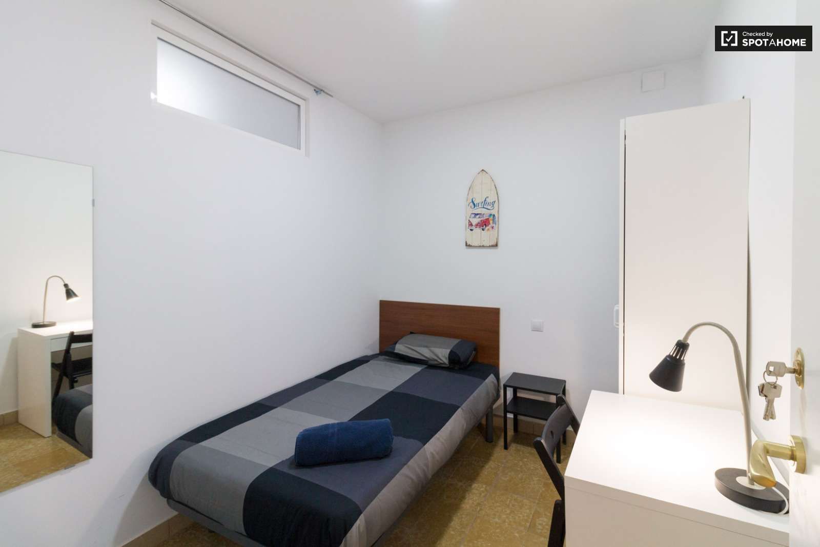 Flat to share in El Raval