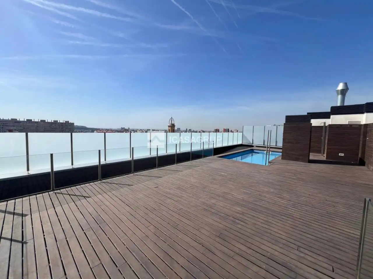 Piscina de Piso en venta en  Barcelona Capital con Aire acondicionado, Calefacción y Parquet