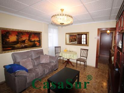 Living room of Flat for sale in Valladolid Capital  with Heating, Parquet flooring and Terrace