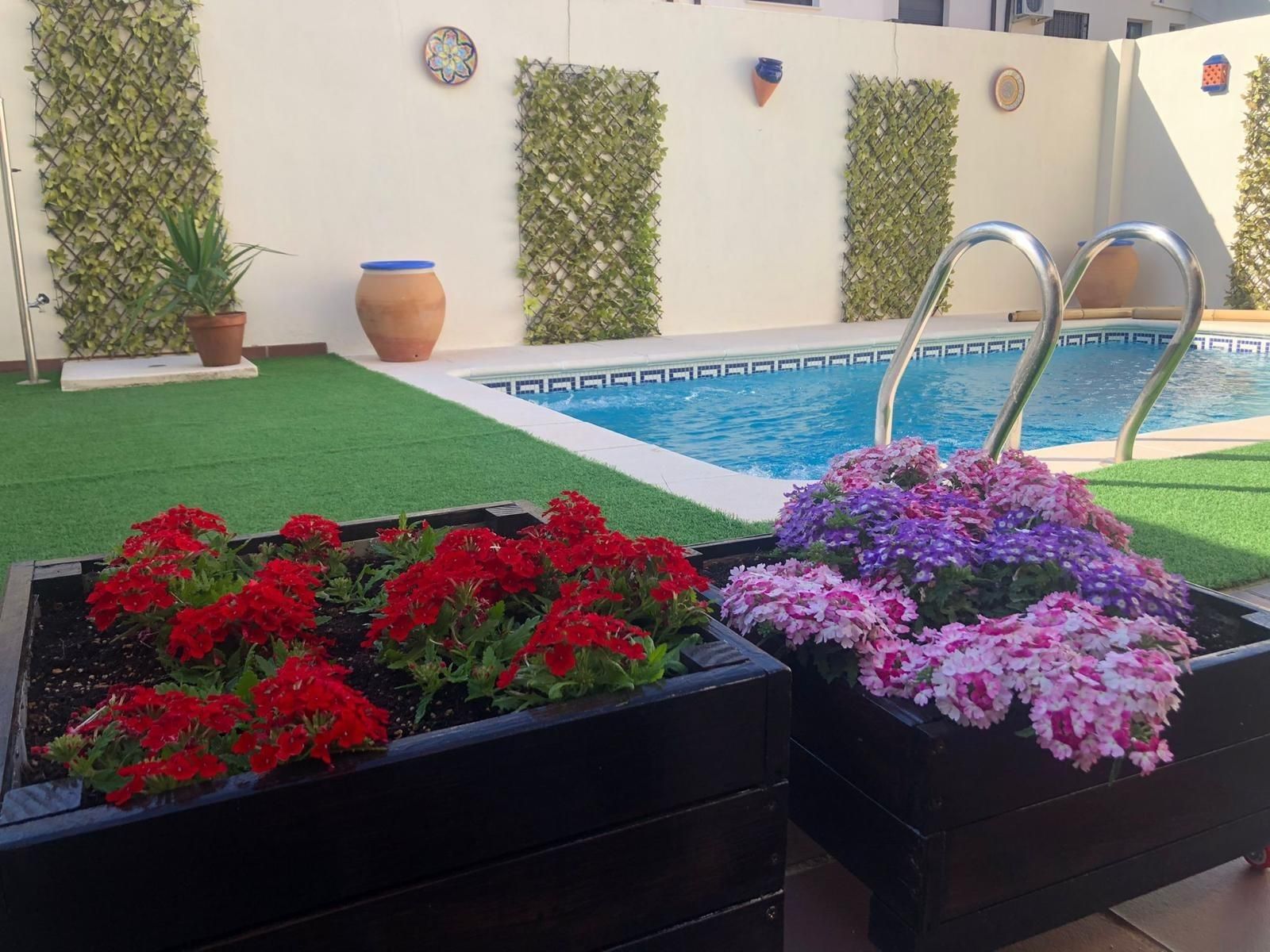 Swimming pool of Single-family semi-detached for sale in  Córdoba Capital  with Private garden, Swimming Pool and Balcony