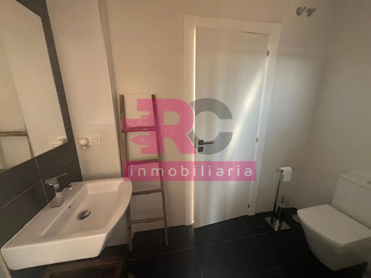 Habitación de Ático en venta en Salamanca con Aire acondicionado y Calefacción