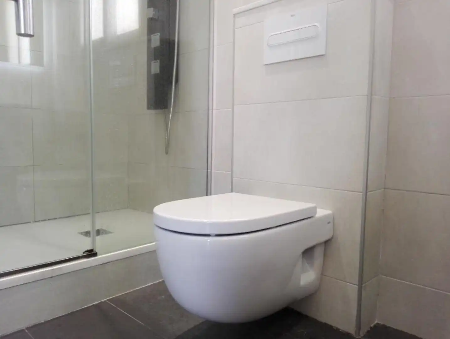 Bathroom of Attic for sale in Barcelona  with Air Conditioner and Terrace