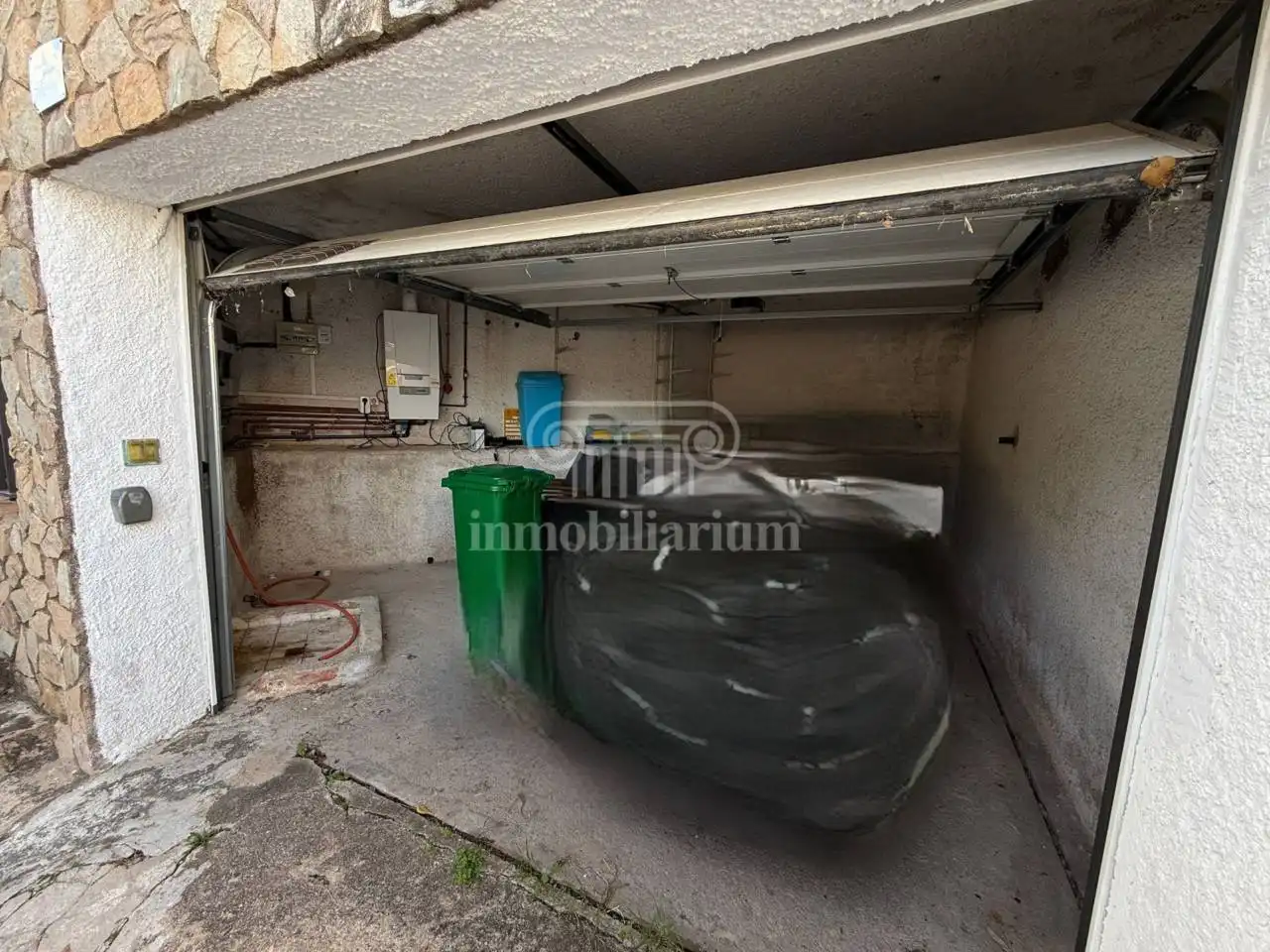 Aparcament de Casa o xalet en venda en Lloret de Mar amb Calefacció, Jardí privat i Terrassa