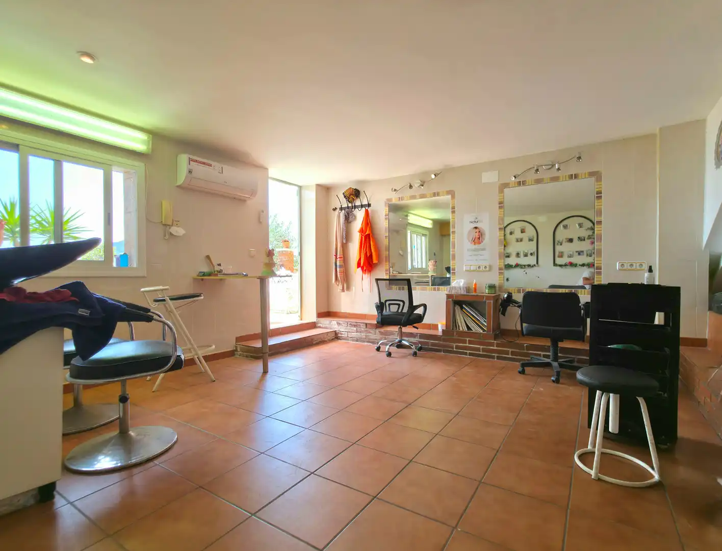 Casa o chalet en venta en Sant Vicenç Dels Horts con Aire acondicionado, Calefacción y Jardín privado