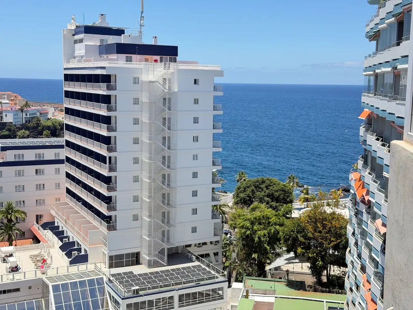 Vista exterior de Estudi en venda en Puerto de la Cruz amb Moblat