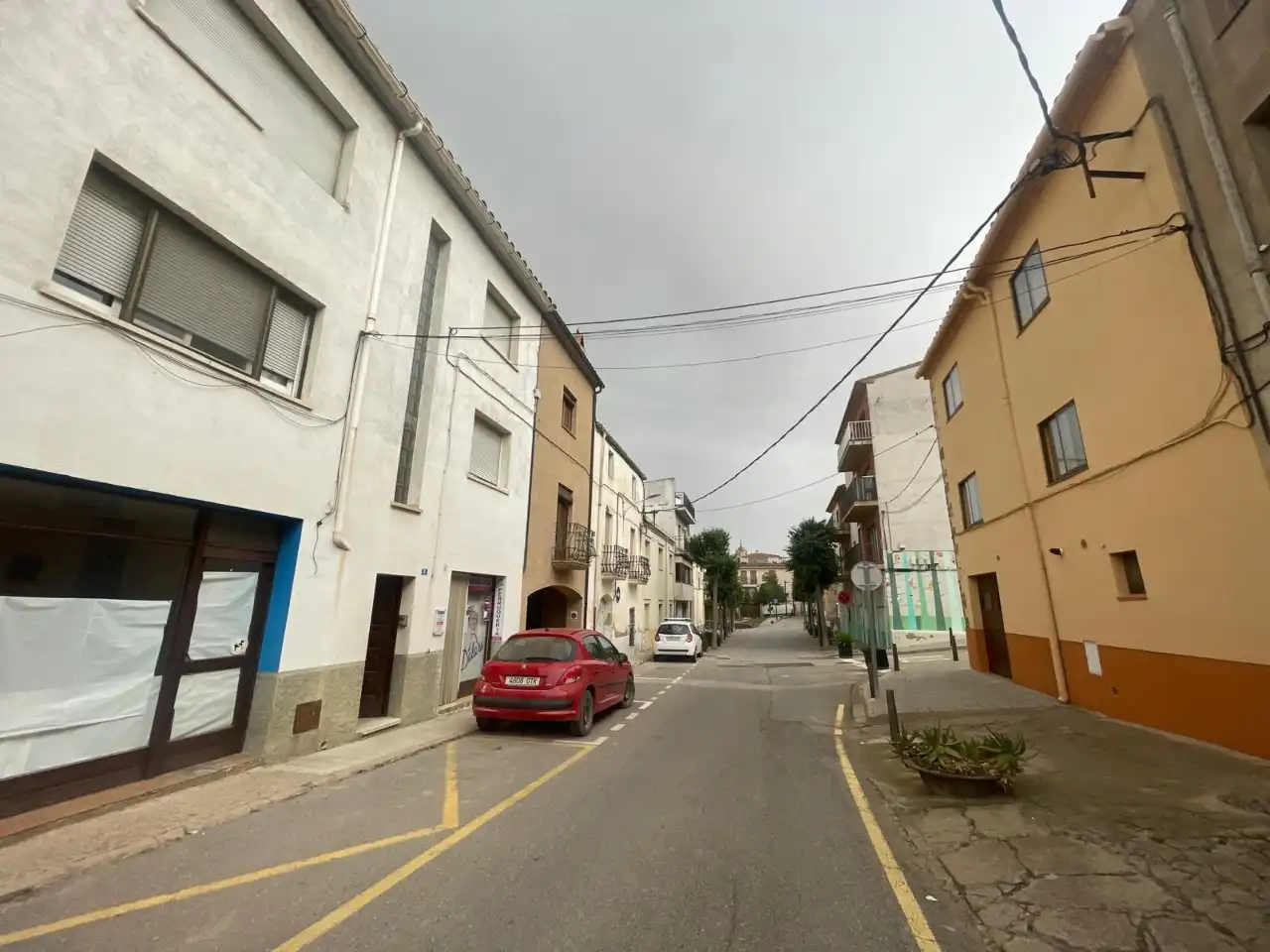 Vista exterior de Local de lloguer en Verges