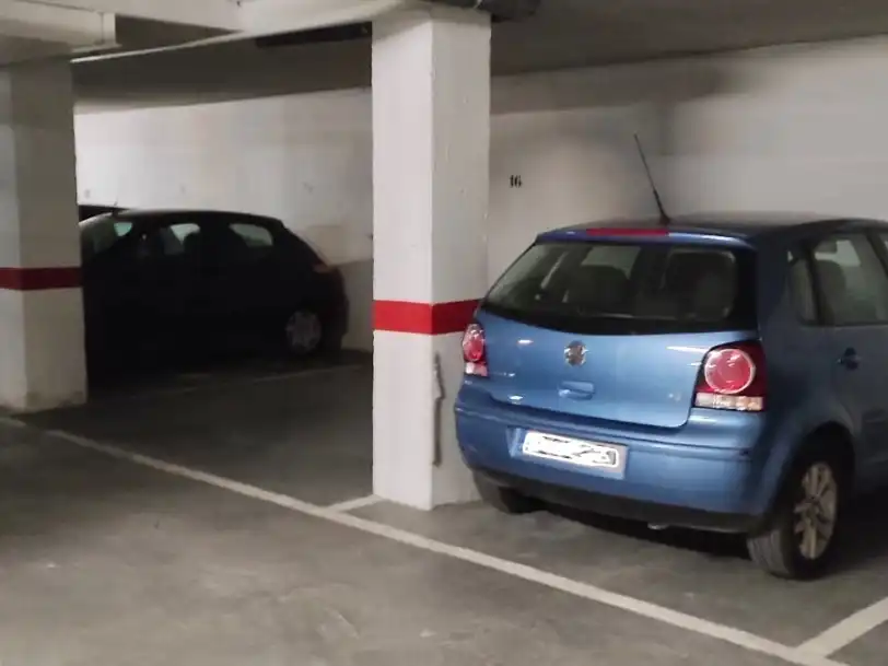 Einzelparkplatz zum Verkauf in Avenida de quevedo 7, imagen 4