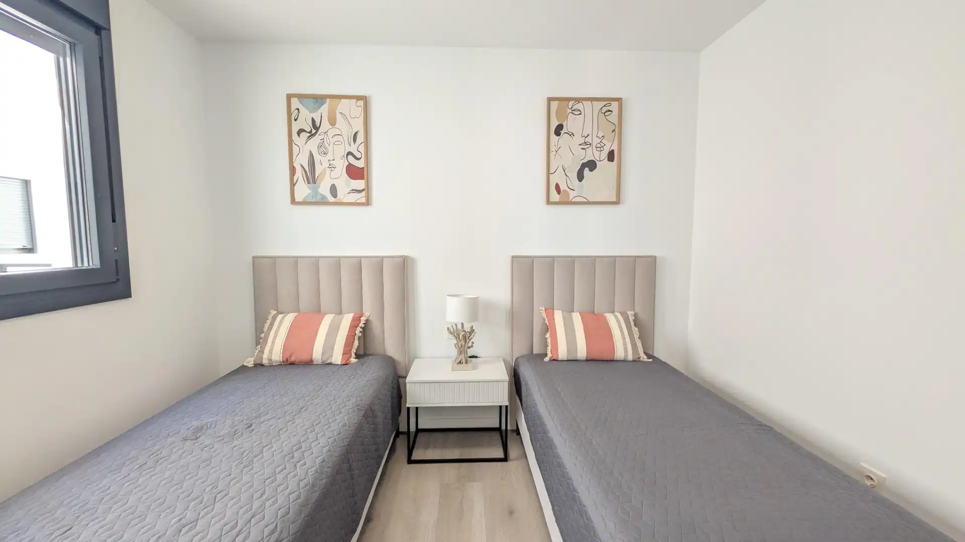 Habitación de Piso de alquiler en Torremolinos con Aire acondicionado, Calefacción y Terraza