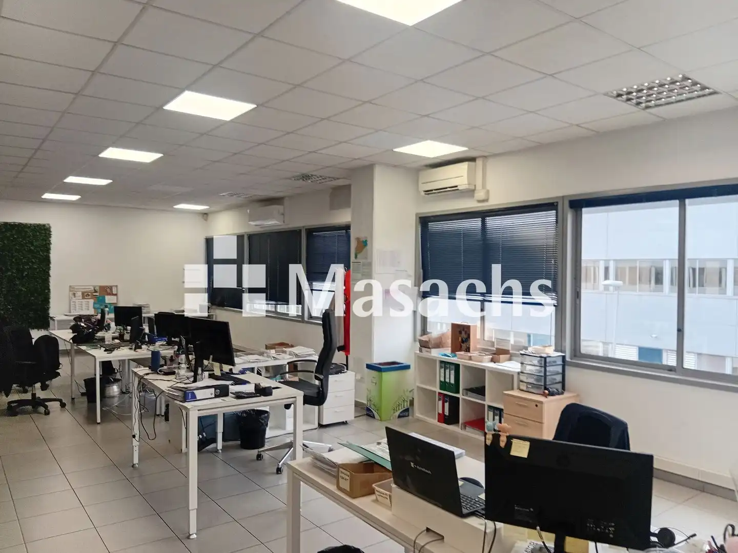 Nave industrielle avec ascenseur à louer à Gorg - Progrés, imagen 5