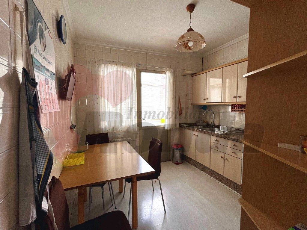 Kitchen of Flat for sale in Lugo Capital
