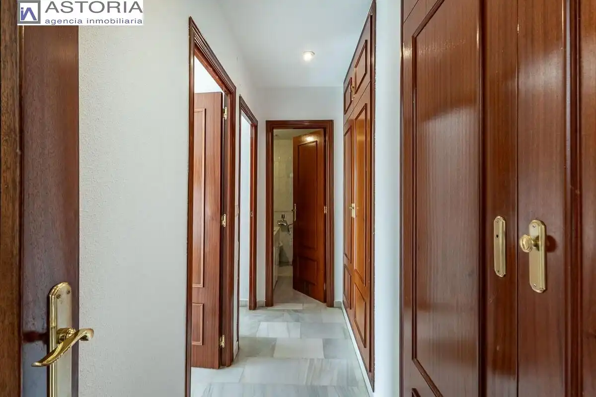 Flat for sale in Granada  with Balcony