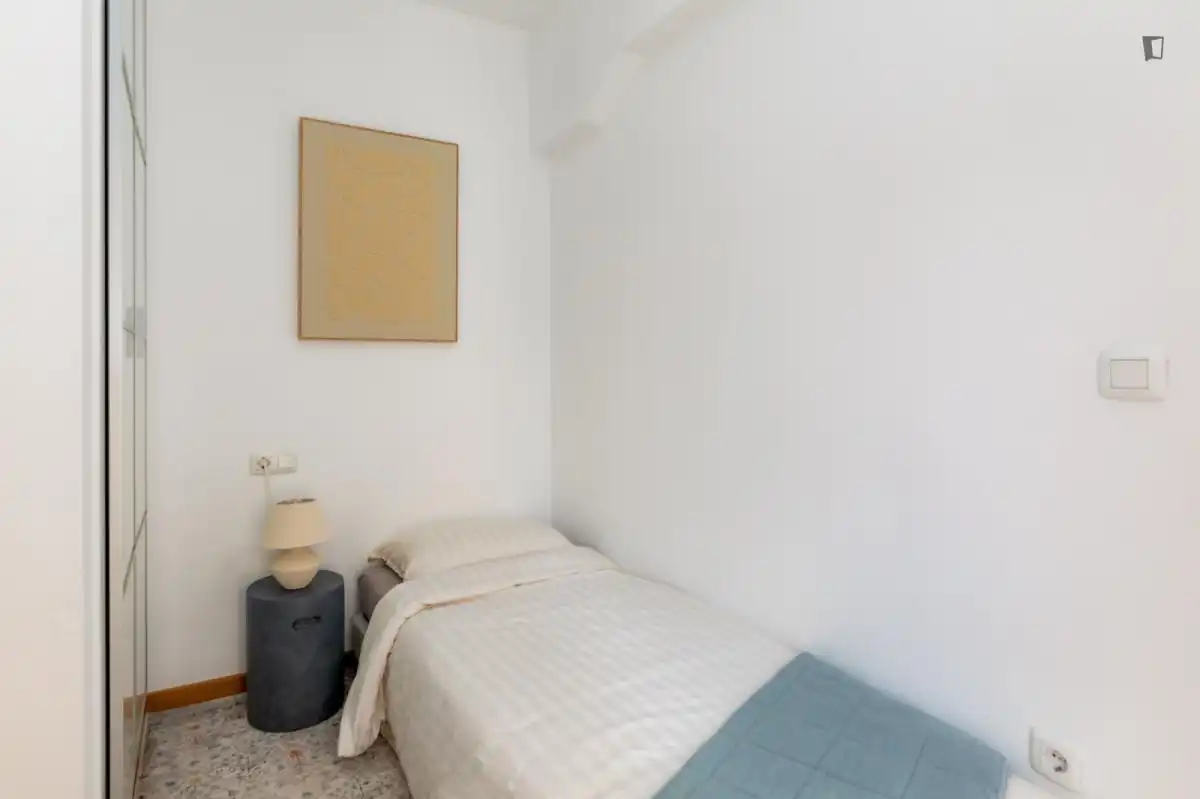 Dormitori de Apartament de lloguer en Valencia amb Aire condicionat, Moblat i Forn