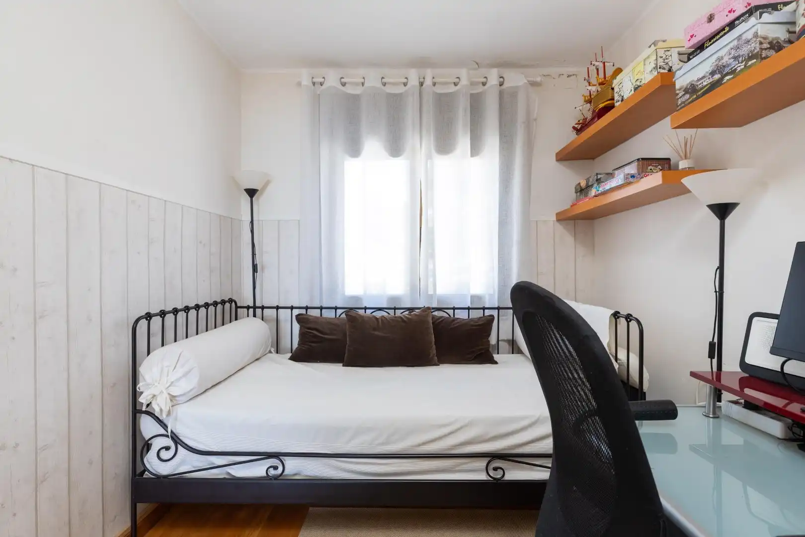 Dormitori de Casa o xalet en venda en El Vendrell amb Parquet, Terrassa i Balcó