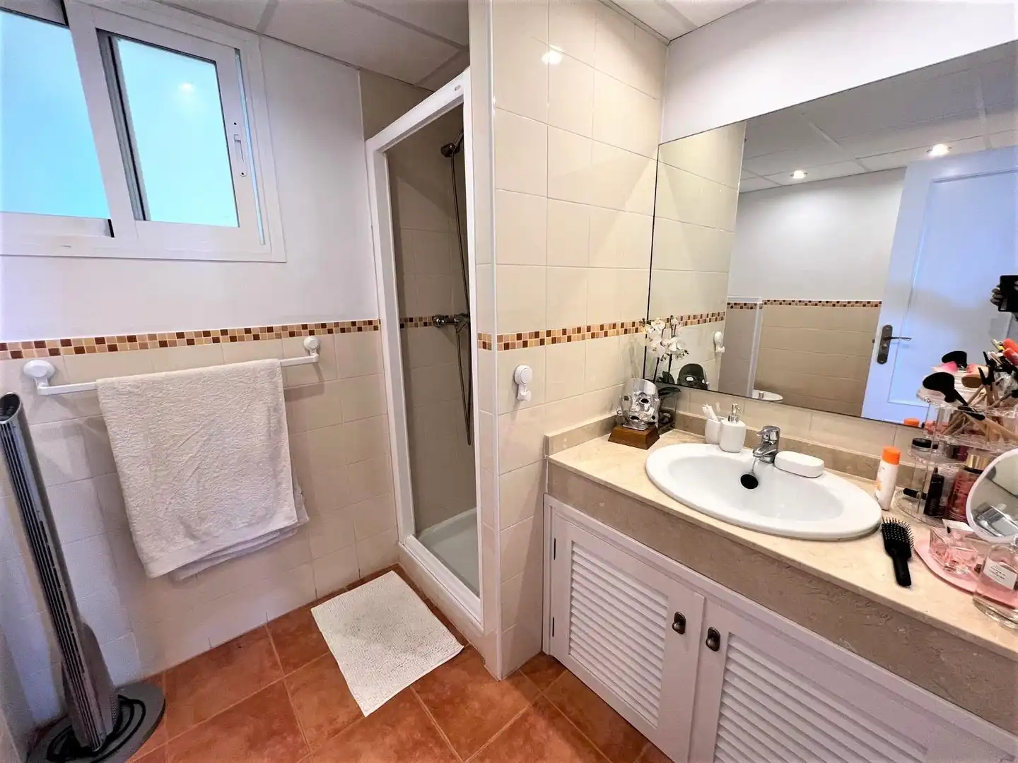 Apartamento con piscina en venta en Calahonda, imagen 12
