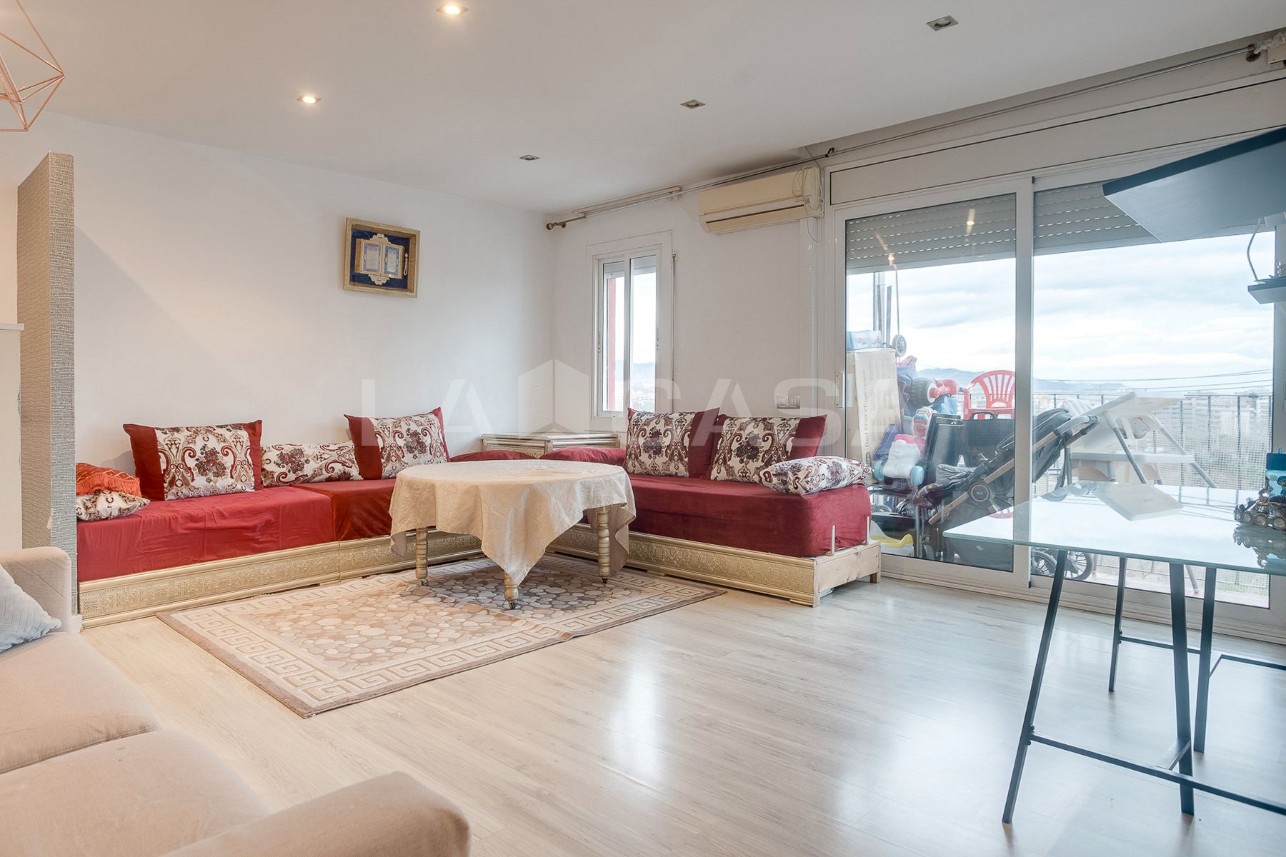 Sala de estar de Piso en venta en Sant Adrià de Besòs con Calefacción y Balcón