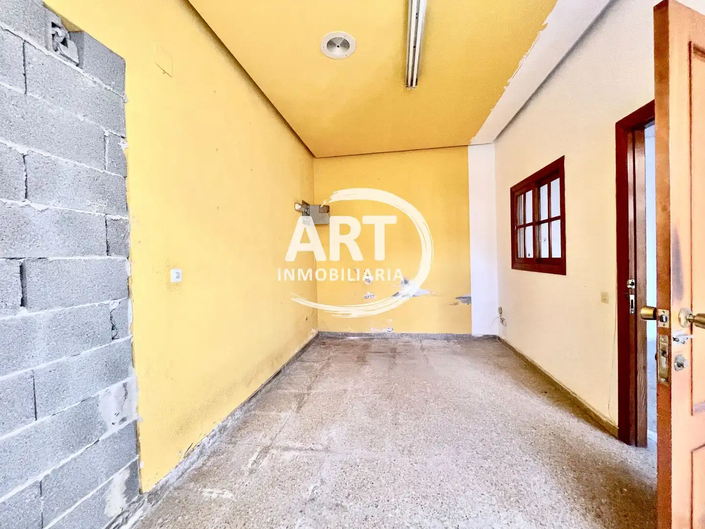 Casa adosada en venda a Trinquet, Centro