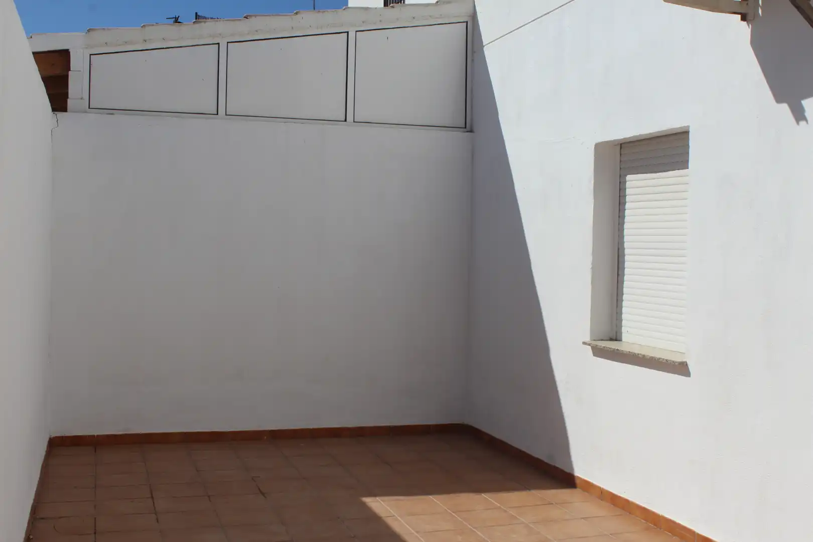 Terrassa de Casa adosada en venda en Burguillos amb Aire condicionat, Jardí privat i Balcó