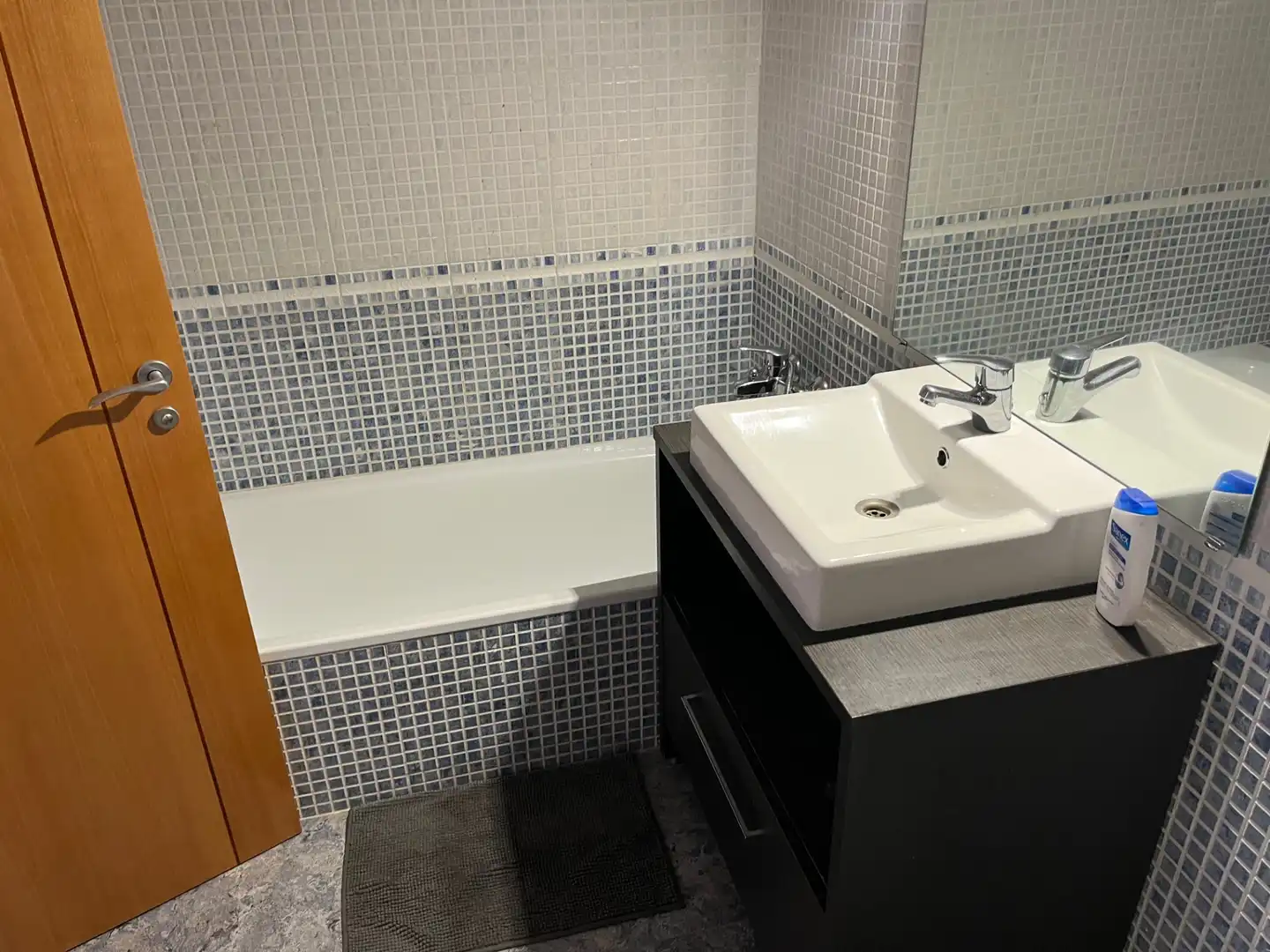 Bany de Casa adosada en venda en Torredembarra amb Calefacció, Terrassa i Moblat