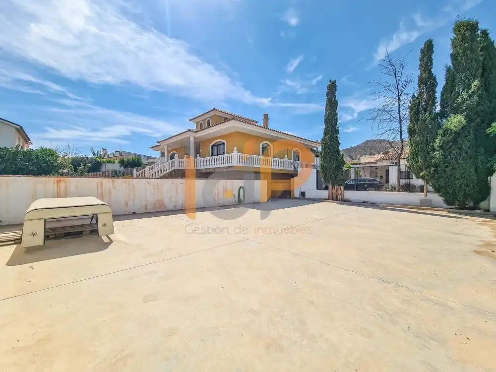 Vista exterior de Casa o xalet en venda en Huércal-Overa amb Aire condicionat, Calefacció i Jardí privat