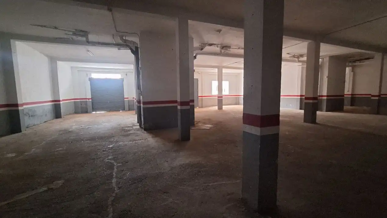 Business premises for sale in Casc Urbà, imagen 5