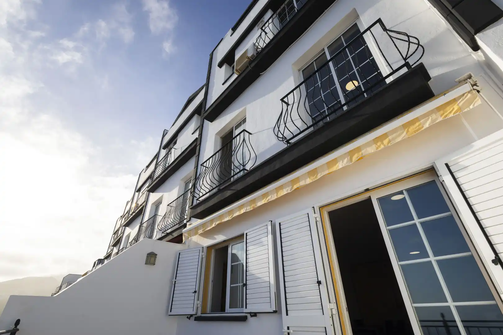 Vista exterior de Casa adosada en venta en El Rosario con Terraza y Trastero