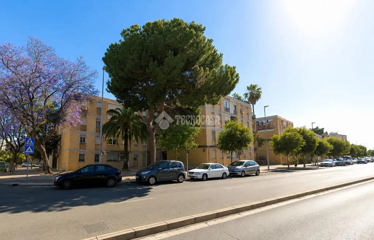 Vista exterior de Pis en venda en Jerez de la Frontera