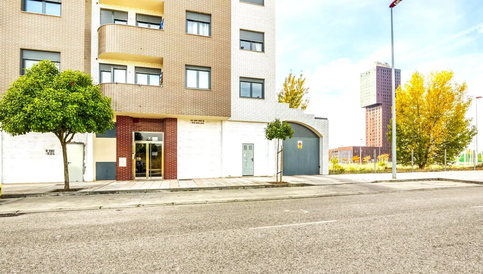 Vista exterior de Garatge en venda en Ponferrada