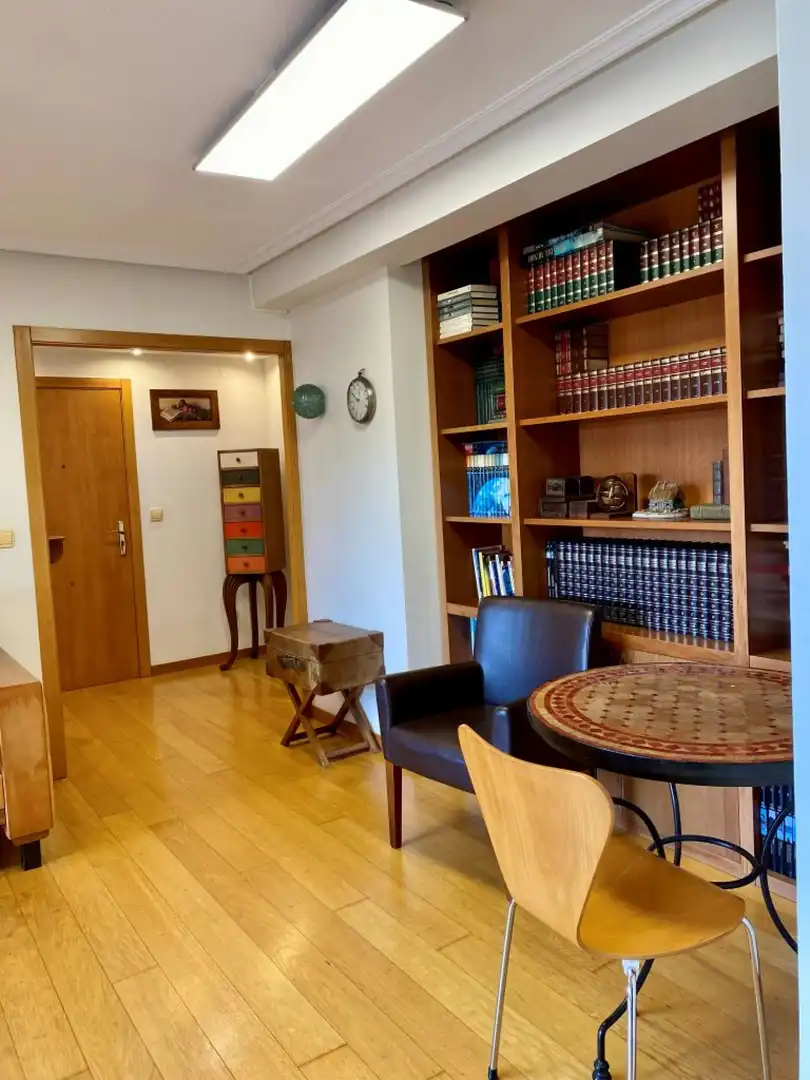 Comedor de Ático en venta en Avilés con Calefacción, Parquet y Terraza