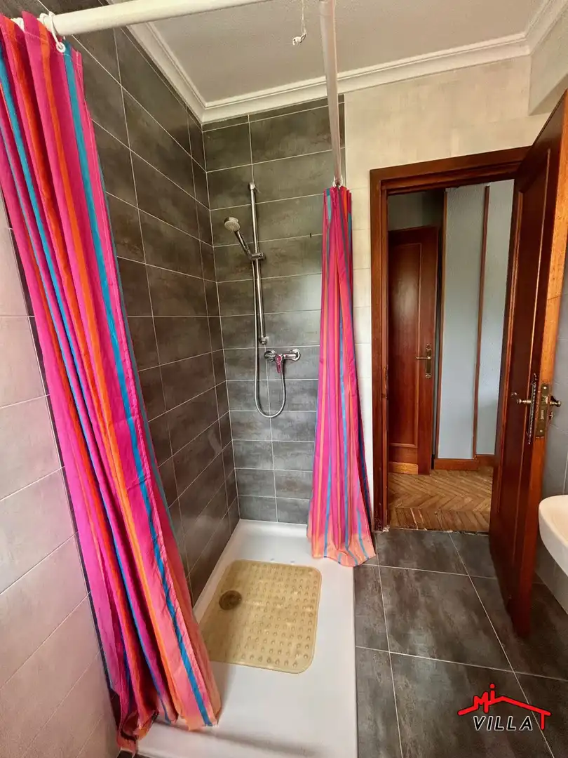 Baño de Casa o chalet en venta en Ampuero con Calefacción, Terraza y Amueblado