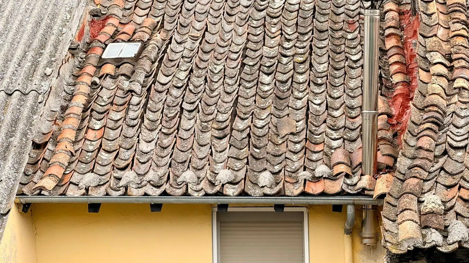 Vista exterior de Casa o xalet en venda en Cuéllar amb Traster, Moblat i Alarma