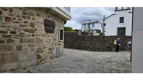 Casa en venta en Melide Melide. Vivienda con encanto y edificaciones auxiliares en Furelos Melide, ideal como reside, imatge 4