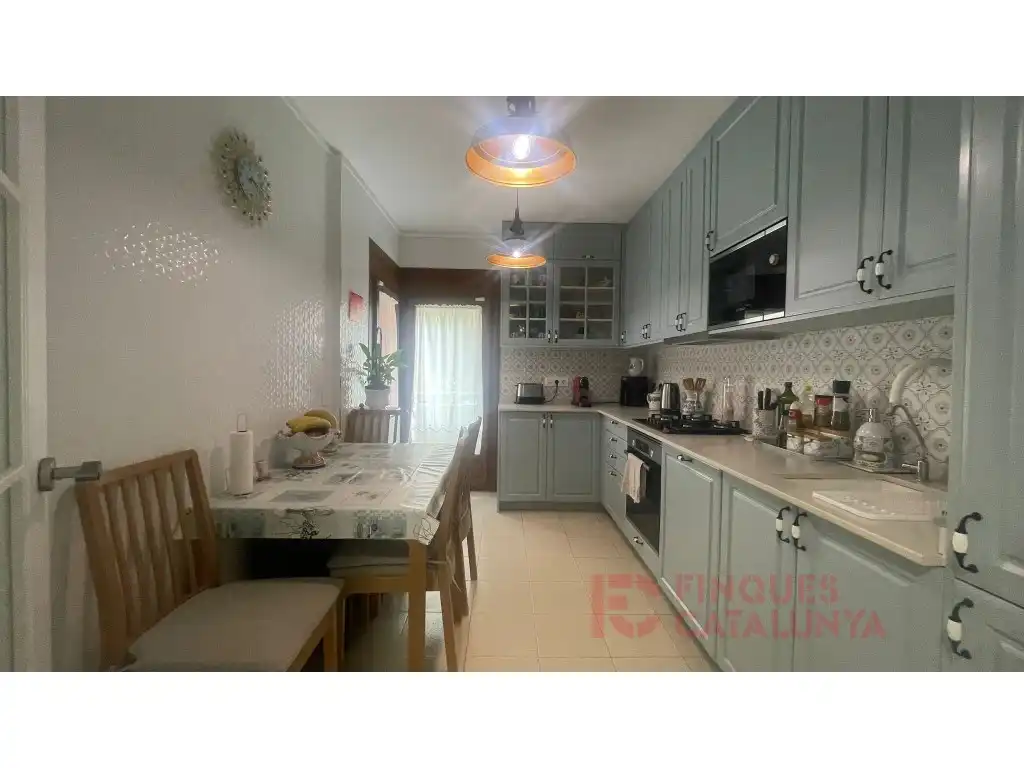 Cocina de Piso en venta en Girona con Aire acondicionado, Calefacción y Balcón