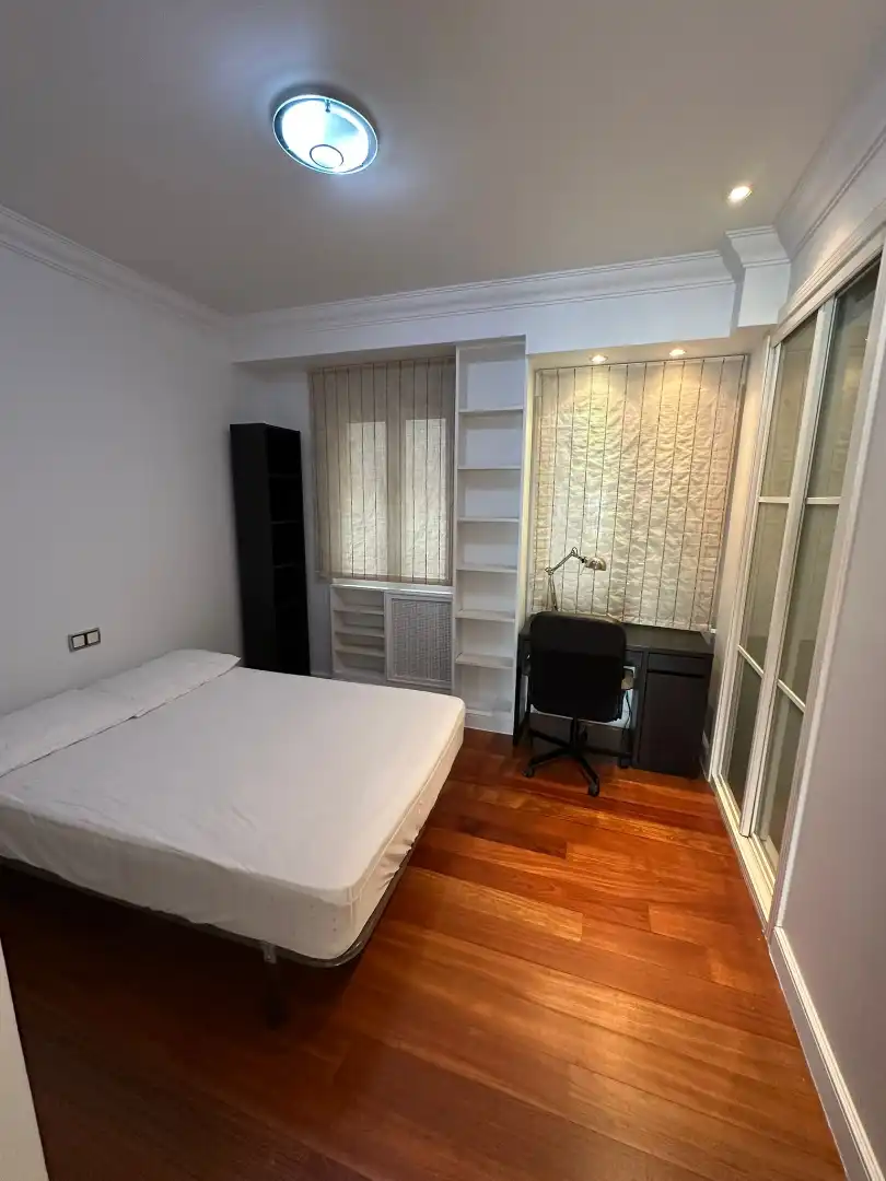 Habitación de Piso de alquiler en Madrid con Aire acondicionado, Calefacción y Parquet