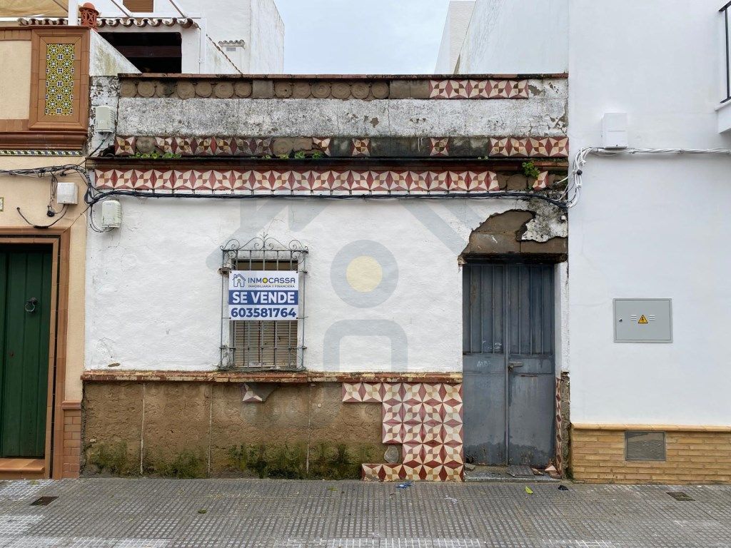 Exterior view of House or chalet for sale in Los Palacios y Villafranca