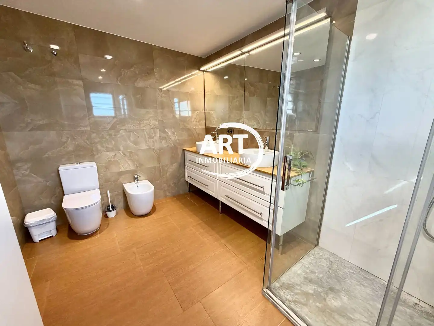 Baño de Casa o chalet en venta en L'Eliana con Calefacción, Jardín privado y Terraza