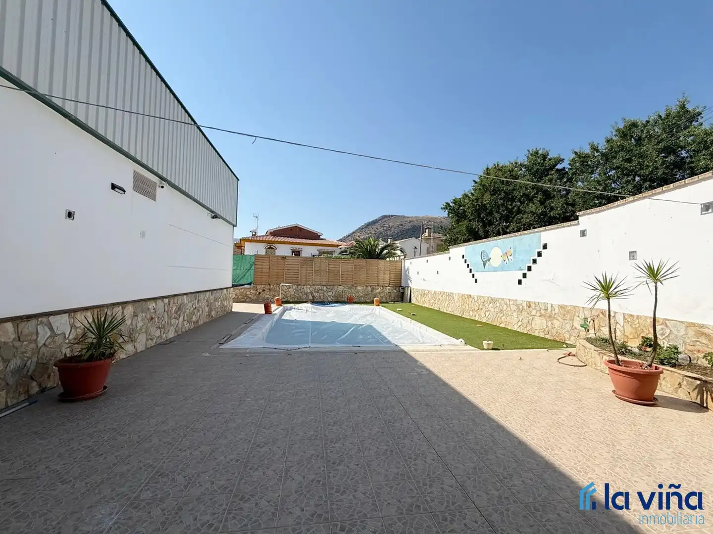 Piscina de Casa o xalet en venda en Loja amb Aire condicionat, Calefacció i Terrassa