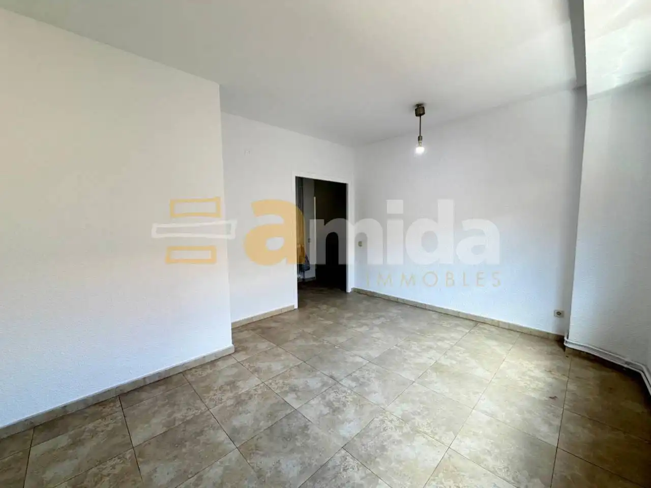 Flat for rent in Centre