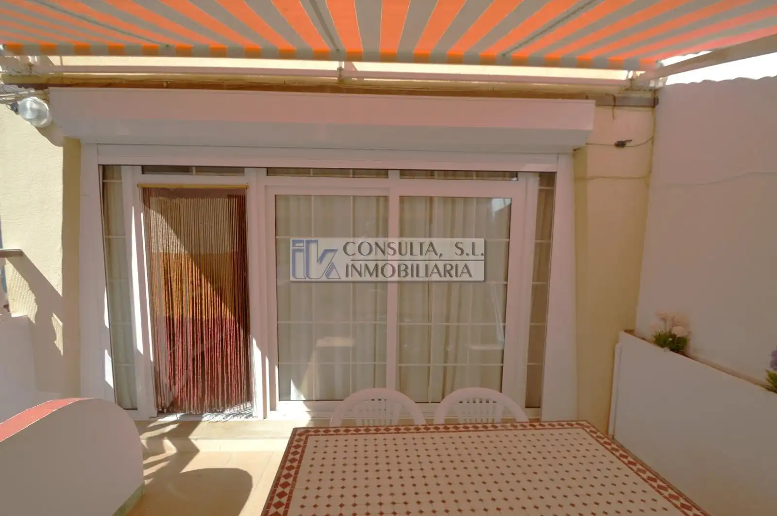 Terraced house with terrace for sale in Carrer de Sant Pasqual, imagen 3