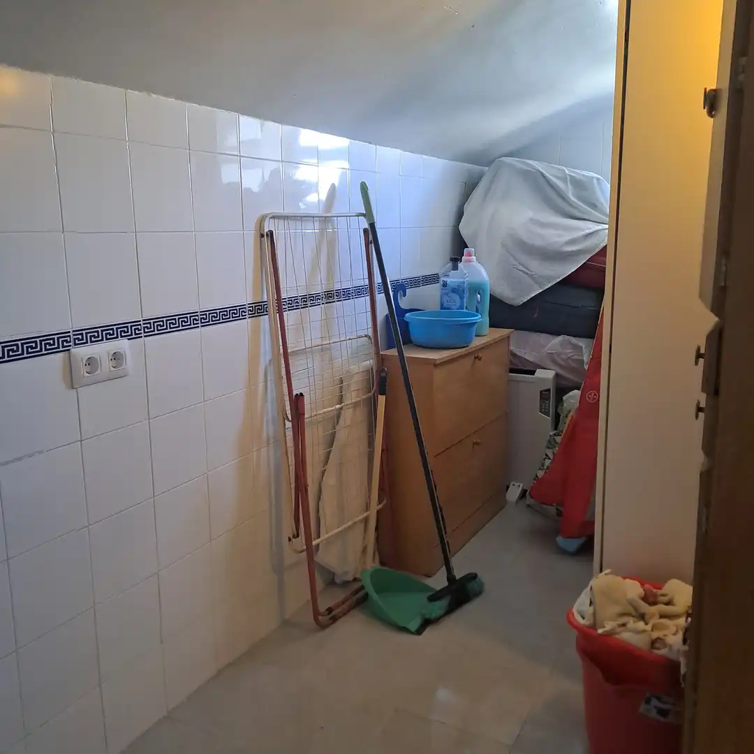Vista exterior de Casa adosada en venda en Dos Hermanas amb Aire condicionat, Traster i Piscina comunitària